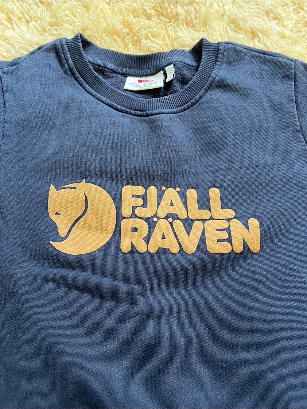 Fjällräven Women’s Black Crewneck - Picture 3 of 6